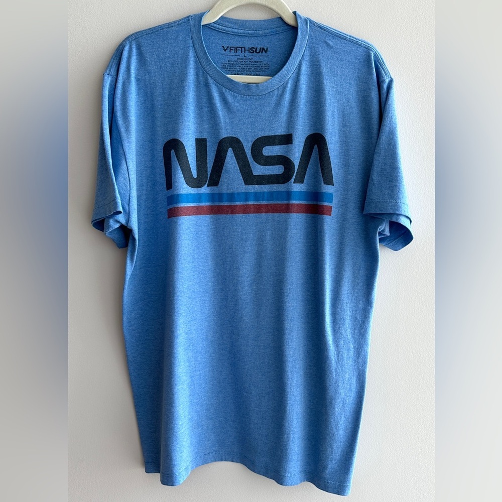 Fifth Sun NASA Logo Bright Blue Short Sleeve T-Shirt, Size Large